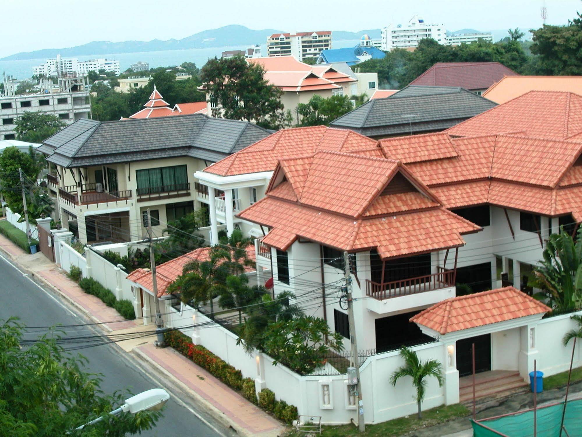 Paramita Pattaya Exterior foto